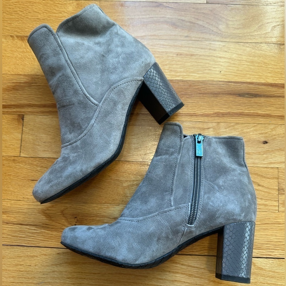 Donald J. Pliner Paisley Gray Suede Round Heel Ankle Boots